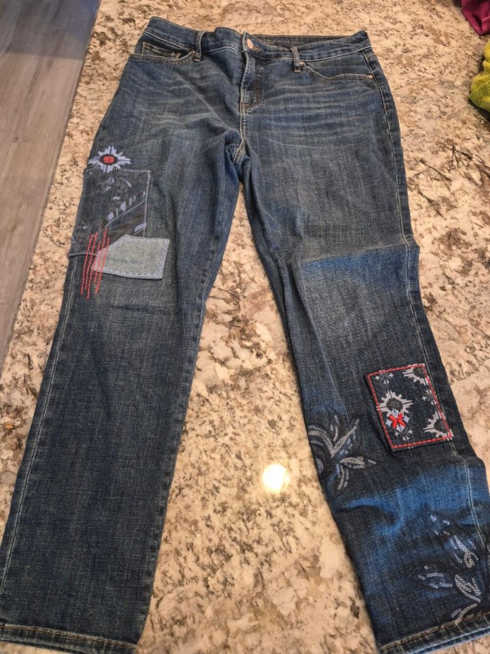 Chicos So Slimming Girlfriend Slim Ankle Jeans Size 1.5R Embroidered Patchwork